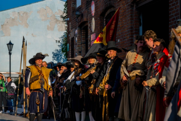DSC_5643-55.jpg